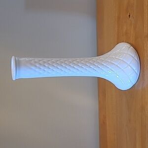 HOOSIER GLASS Vintage Quilted Diamond Lattice Pattern Milk Glass Bud Vase